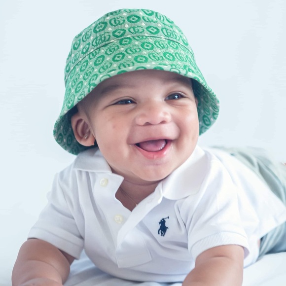 Gucci hat & shoes . Gucci hat is a small & shoes is 5C - Picture 3 of 8